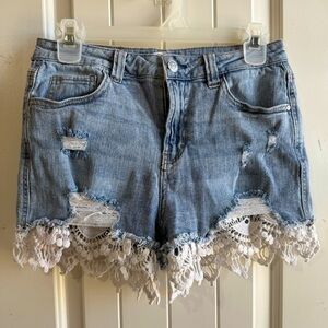 Madden NYC Jean shorts with lace